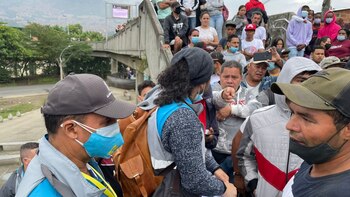 Denuncian abusos en medio del