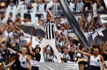 Marcelo Adnet, artista brasileño identificado