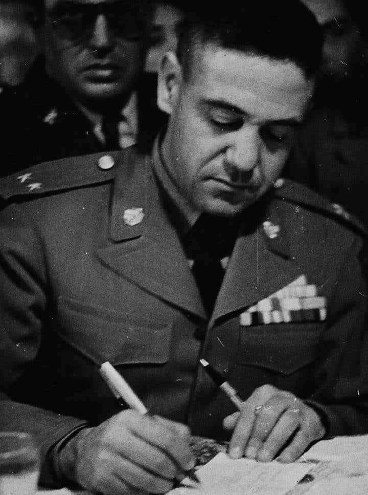 (Archivo Biblioteca Hemeroteca Mario Vázquez Raña y La Prensa)