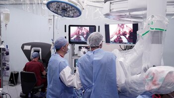 Cómo la cirugía robótica en