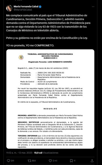 En el trino, la senadora