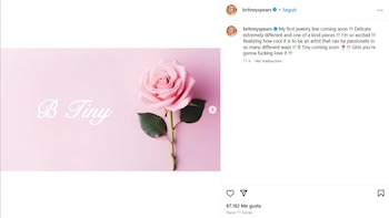 La cantante presentó el logo