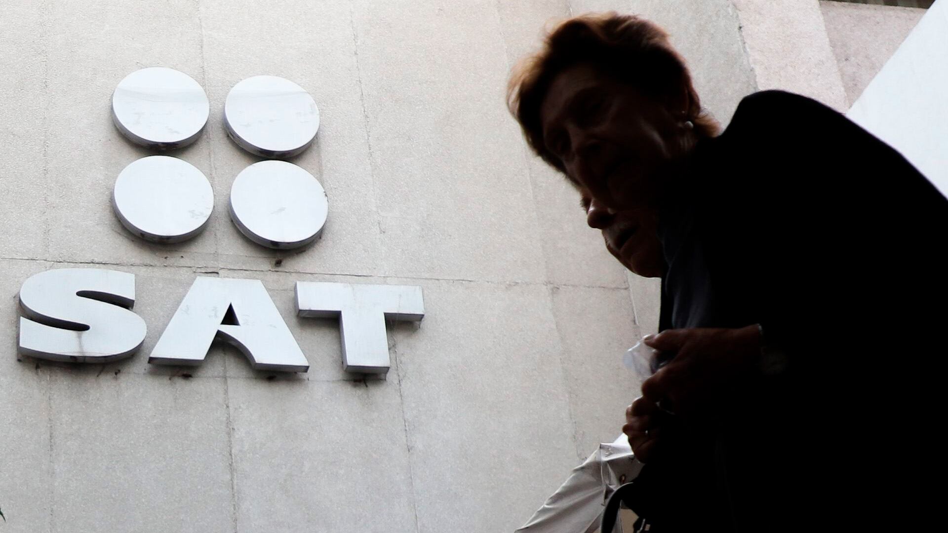 Los contribuyentes que no cumplieron podrían enfrentar desde multas hasta sanciones penales, según la gravedad del incumplimiento. (Cuartoscuro)