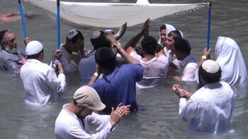 Tevilah, un rito judío que