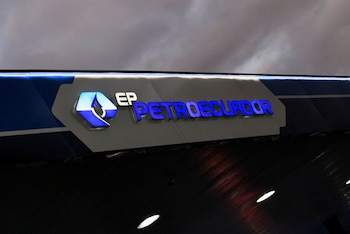 FOTO DE ARCHIVO- El logotipo de la petrolera estatal ecuatoriana, Petroecuador, se muestra en Quito, Ecuador, el 21 de junio de 2024. REUTERS/Karen Toro