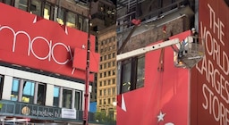 Nueva York retira el emblemático cartel de Macy’s en Herald Square tras más de 60 años: así se despide un símbolo urbano