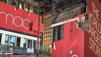 Nueva York retira el emblemático cartel de Macy’s en Herald Square tras más de 60 años: así se despide un símbolo urbano