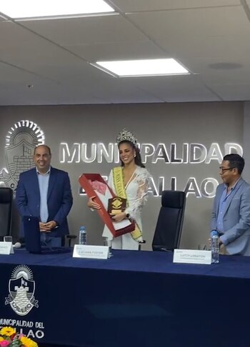 Luciana Fuster fue condecorada como