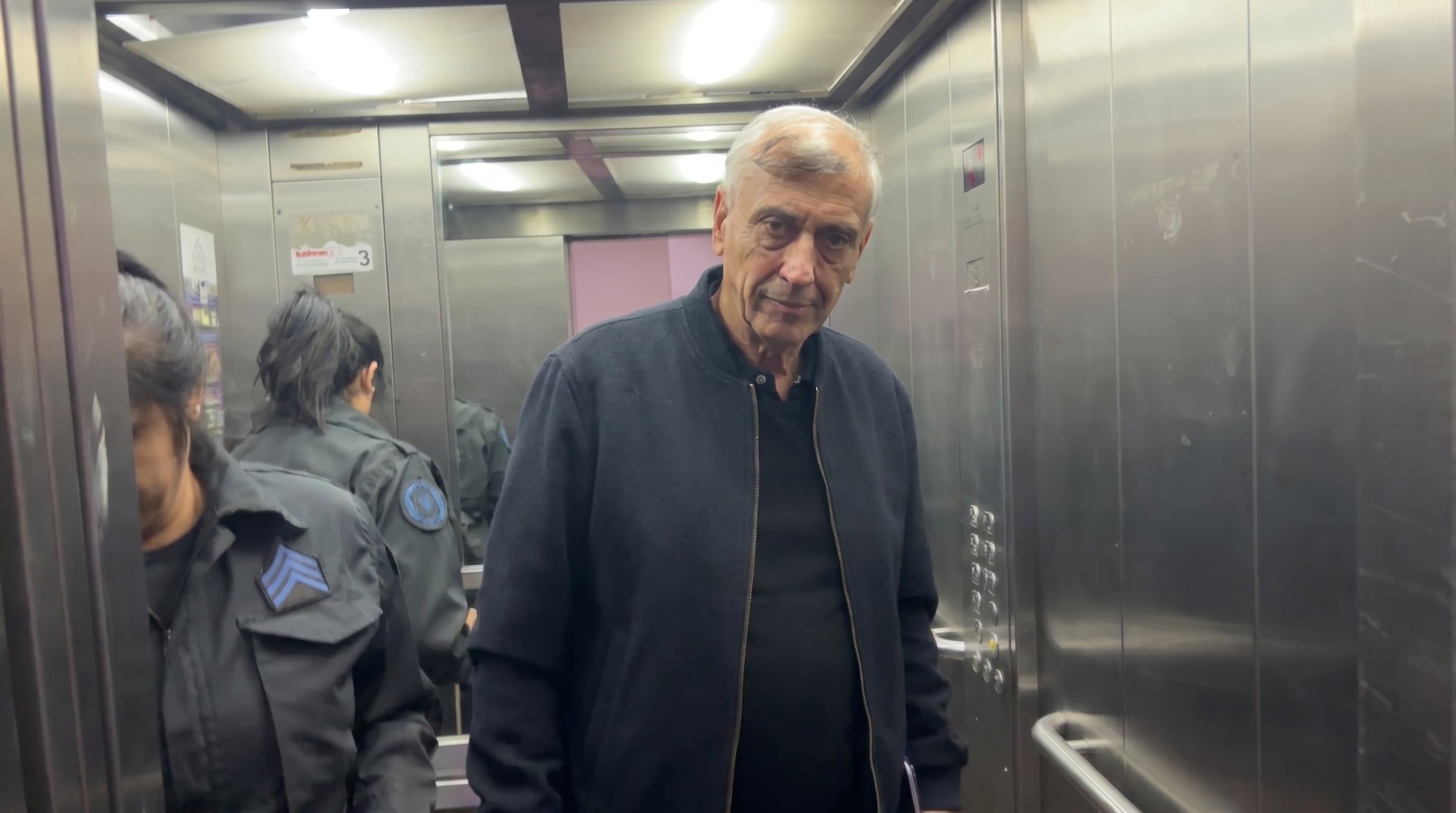 José Luis Rodríguez, el propietario de Indio Cuá que le alquiló su casa a Manuel Adorni, al salir de su declaración testimonial