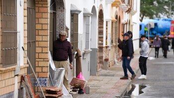 Unos 15 vecinos de El