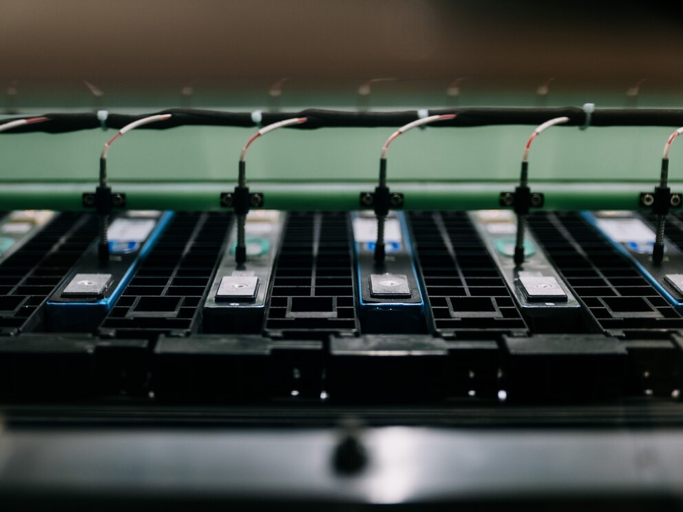 Battery Ends Gasoline Era Factorial Energy Solid State Battery Prototype