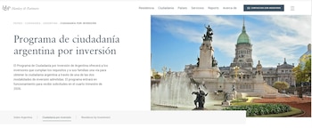 Captura de pantalla de un sitio web con texto descriptivo y una imagen del Congreso Nacional en Buenos Aires