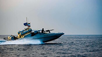 Irán incauta dos barcos de