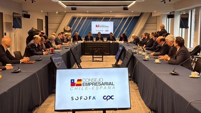 Colaboración comercial y el ecosistema de innovación centran el último día del viaje institucional a Chile del Gobierno