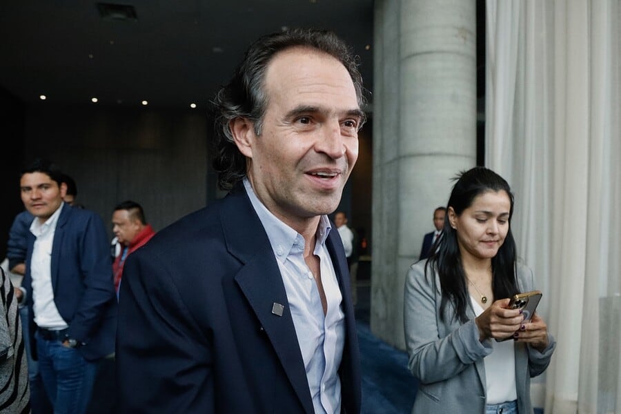 Federico Gutiérrez, alcalde de Medellín, rechaza la propuesta de Gustavo Petro sobre la modernización del sistema electoral colombiano - crédito Colprensa
