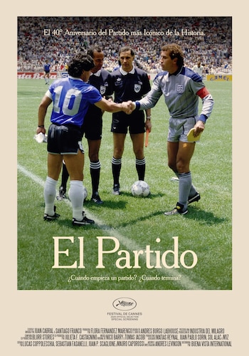 Un afiche con el título El Partido muestra a dos futbolistas de espaldas y frente a frente estrechándose la mano junto a dos árbitros