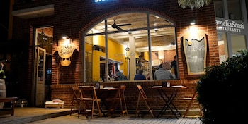 Camelia Sensi se inauguró en