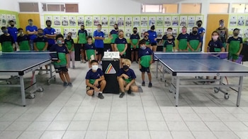 Niños y niñas de la