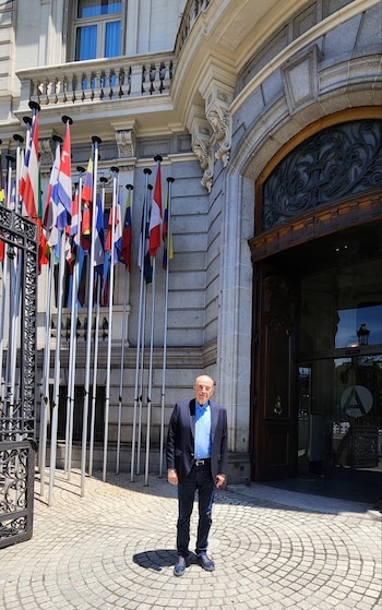 Álvaro Leyva radicó en Madrid una propuesta para aplicar un mecanismo institucional si Gustavo Petro denuncia fraude electoral en 2026 - crédito @AlvaroLeyva/X