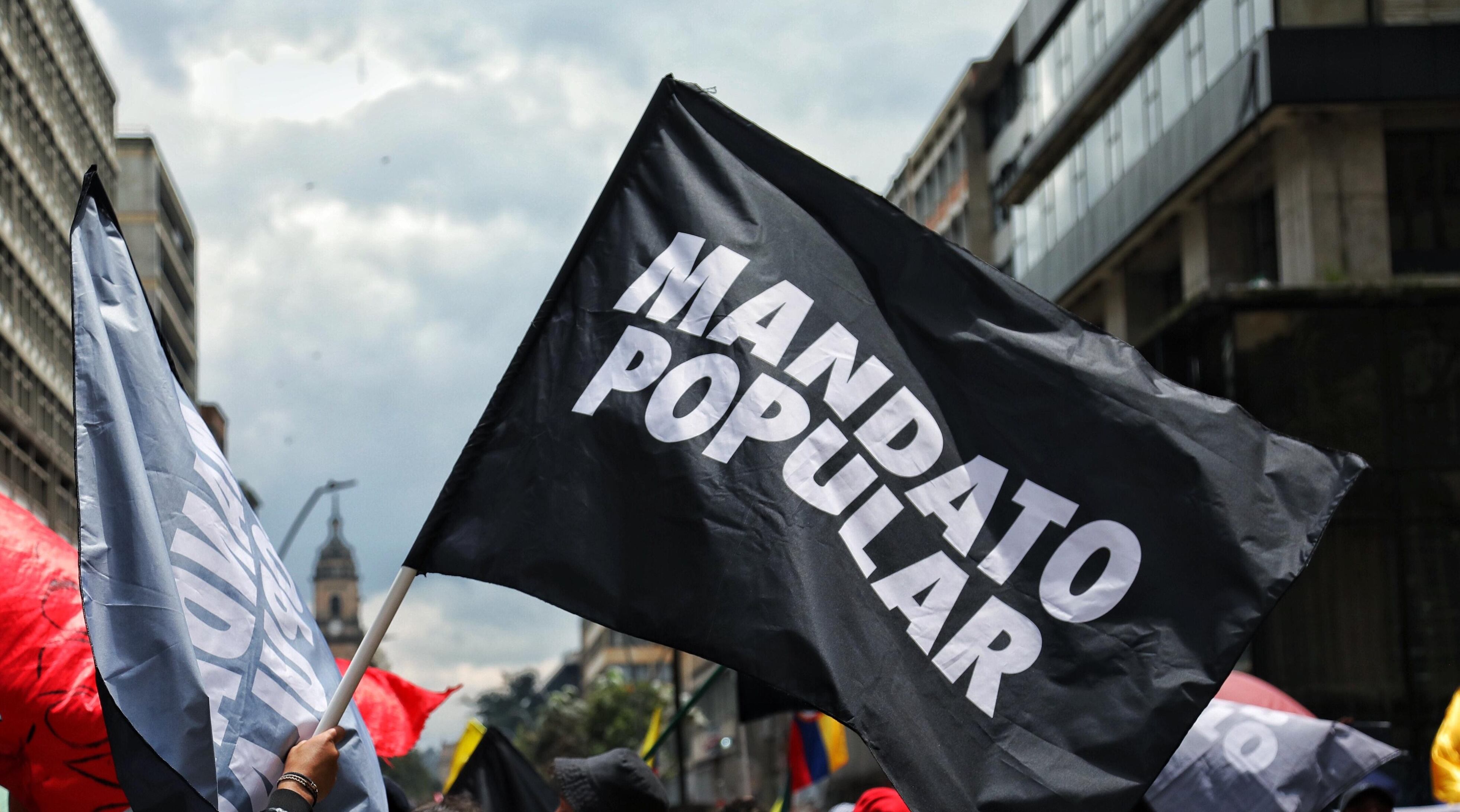 La consulta popular promovida por el Gobierno también busca que la jornada nocturna podría comenzar a partir de las 6 de la tarde según una de las propuestas - crédito @MinInterior/X