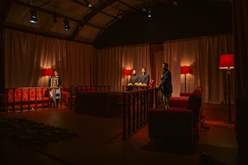 La pieza explora el recorrido