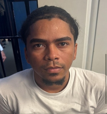 Las autoridades buscaban a Osiris Manuel Cabral Batista por una orden de arresto emitida por la agresión contra su expareja./ (Redes Diego Pesqueira)