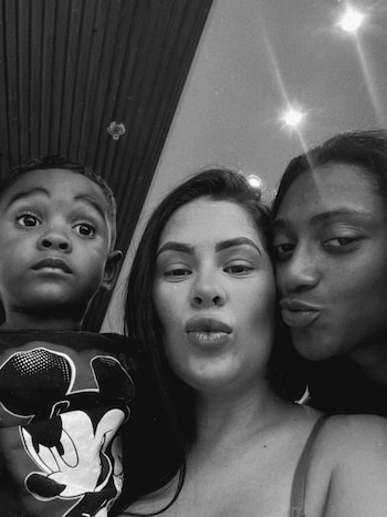 Rafaela Del Bianchi junto a