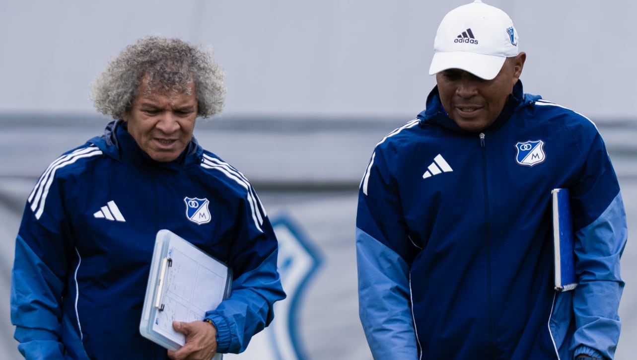 Alberto Gamero, en su primera práctica, tuvo un informe de la nómina por parte de Omar Rodríguez, el técnico interino en el clásico contra Santa Fe - crédito Millonarios FC