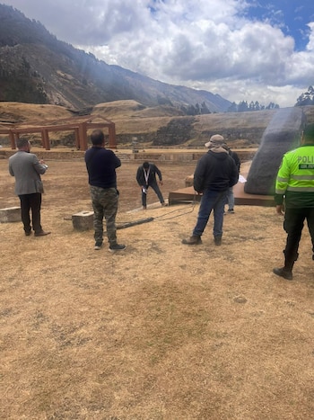 La Primera Fiscalía Provincial Penal Corporativa de San Marcos realizó una intervención preventiva ante la infraestructura instalada dentro del Monumento Arqueológico de Chavín de Huántar. Facebook
