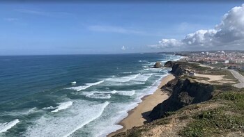 El secreto mejor guardado de la costa de Portugal: playas de arena blanca y paisajes vírgenes al borde del Atlántico