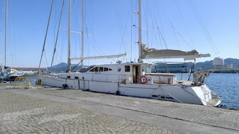 Sanidad subasta por 180.000 euros un gran velero de 29 metros de eslora que perteneció al narco ‘Jóker’, huido de la justicia