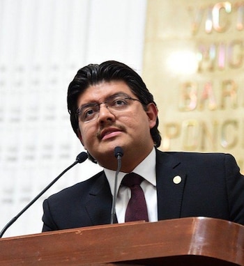 Víctor Hugo Lobo Rodríguez se