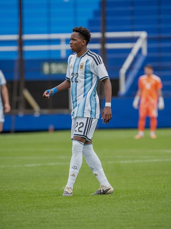 Kiki Ramos, el jugador de la Sub 17 de Argentina que nació en Haití