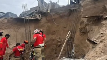 Tres obreros son sepultados por