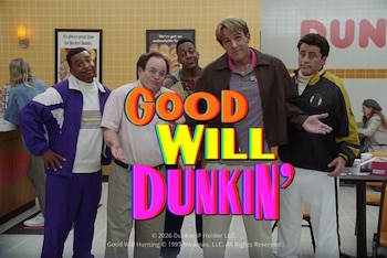 La campaña fusiona referencias a