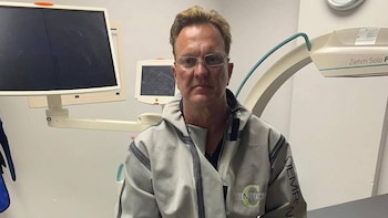 Arrestan en Miami al médico