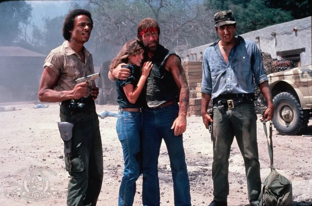 En Lone Wolf McQuade, Norris dio vida a uno de sus personajes más recordados. (IMDb)