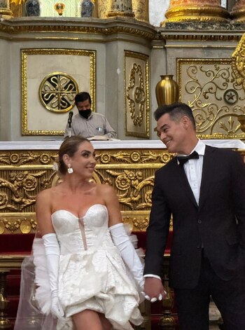 _Su hija se llama Cosette.