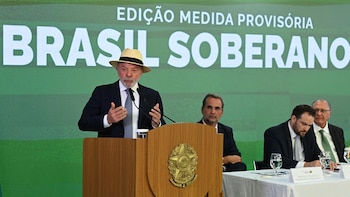Lula acusa a EEUU de "manipular un tema fundamental" para justificar su política de aranceles