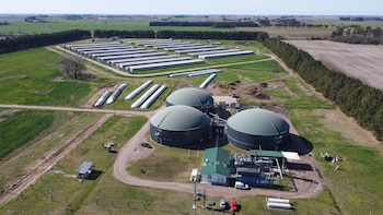 “De cara al futuro, las energías renovables representan una oportunidad de transformación productiva”, destacó Pagliaro, al tiempo que remarcó que “las tecnologías han reducido drásticamente sus costos, atraen inversión, generan empleo y abren nuevos mercados” (Fotos: archivo DEF)