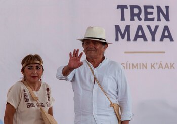 La construcción del Tren Maya comenzó a inicios de junio, con la meta de terminar dentro de dos años sus 1,460 kilómetros de extensión en los cinco estados del sureste: Tabasco, Campeche, Yucatán, Chiapas y Quintana Roo. (Foto: EFE)