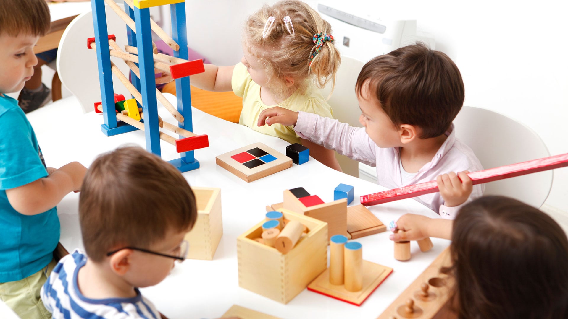 La Cámara sostuvo que la conducta imprudente de un niño pequeño no rompe el nexo causal ni exime de responsabilidad a la institución escolar. (Foto de archivo: iStock)