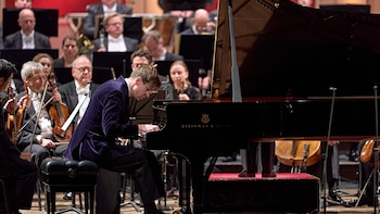 La Filarmónica de Berlín volvió al Teatro Colón después de 26 años con Brahms, Strauss y el debut del pianista islandés Víkingur Ólafsson