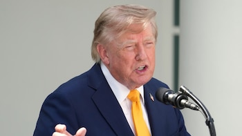 Trump dijo que ya no hay minas en el estrecho de Ormuz y advierte a Irán sobre colocar nuevos explosivos