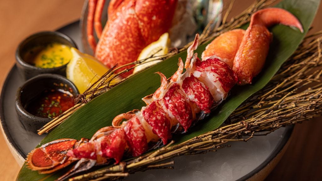 Osaka Nikkei ocupa el primer puesto de la categoría y tiene sus orígenes en una idea que los chefs Diego Herrera y Diego De la Puente concibieron durante un viaje a Bali. Foto: Osaka Nikkei