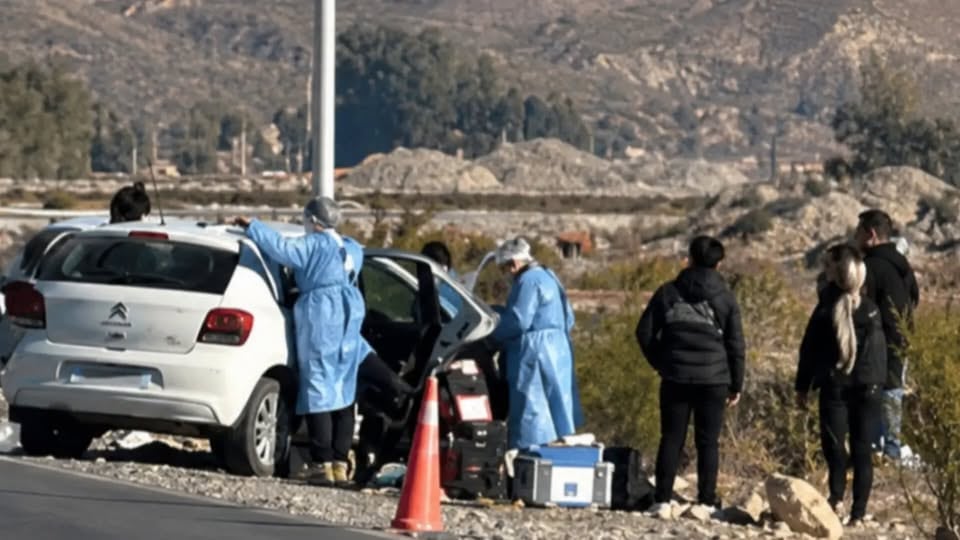 La zona en donde fue encontrada la víctima y el auto del acusado (Facebook: San Juan Informa)