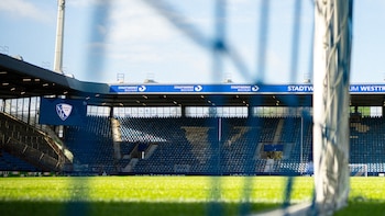 Un club alemán prohibió a sus hinchas saltar sincronizados en la tribuna por el "efecto trampolín"