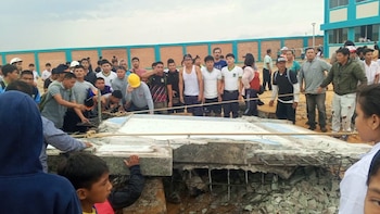 Escolares heridos tras colapso de pared en colegio de Iquitos: acusan a profesor de ordenar labores de construcción