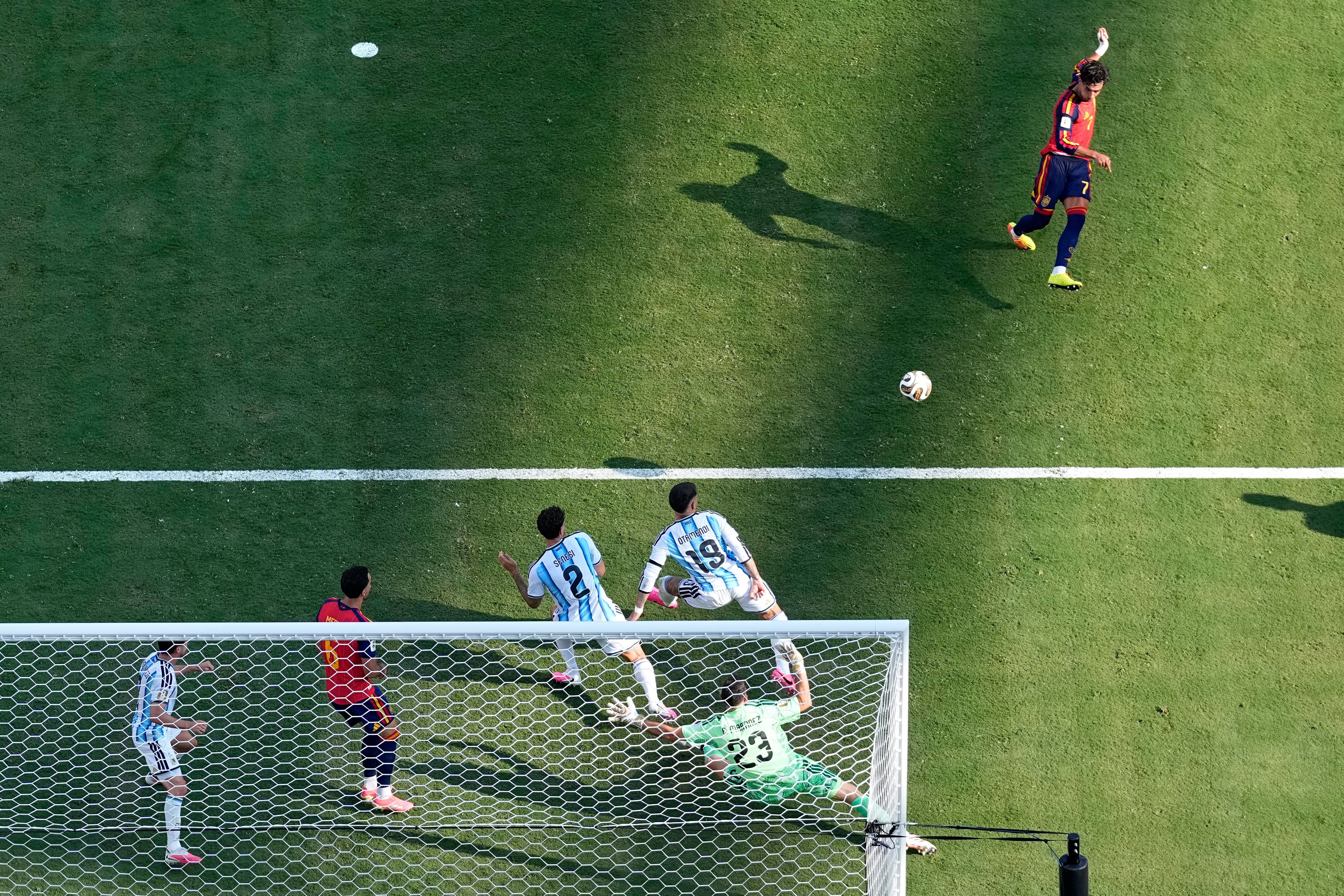 Con un gol de Ferran Torres, España se consagró campeón del mundo