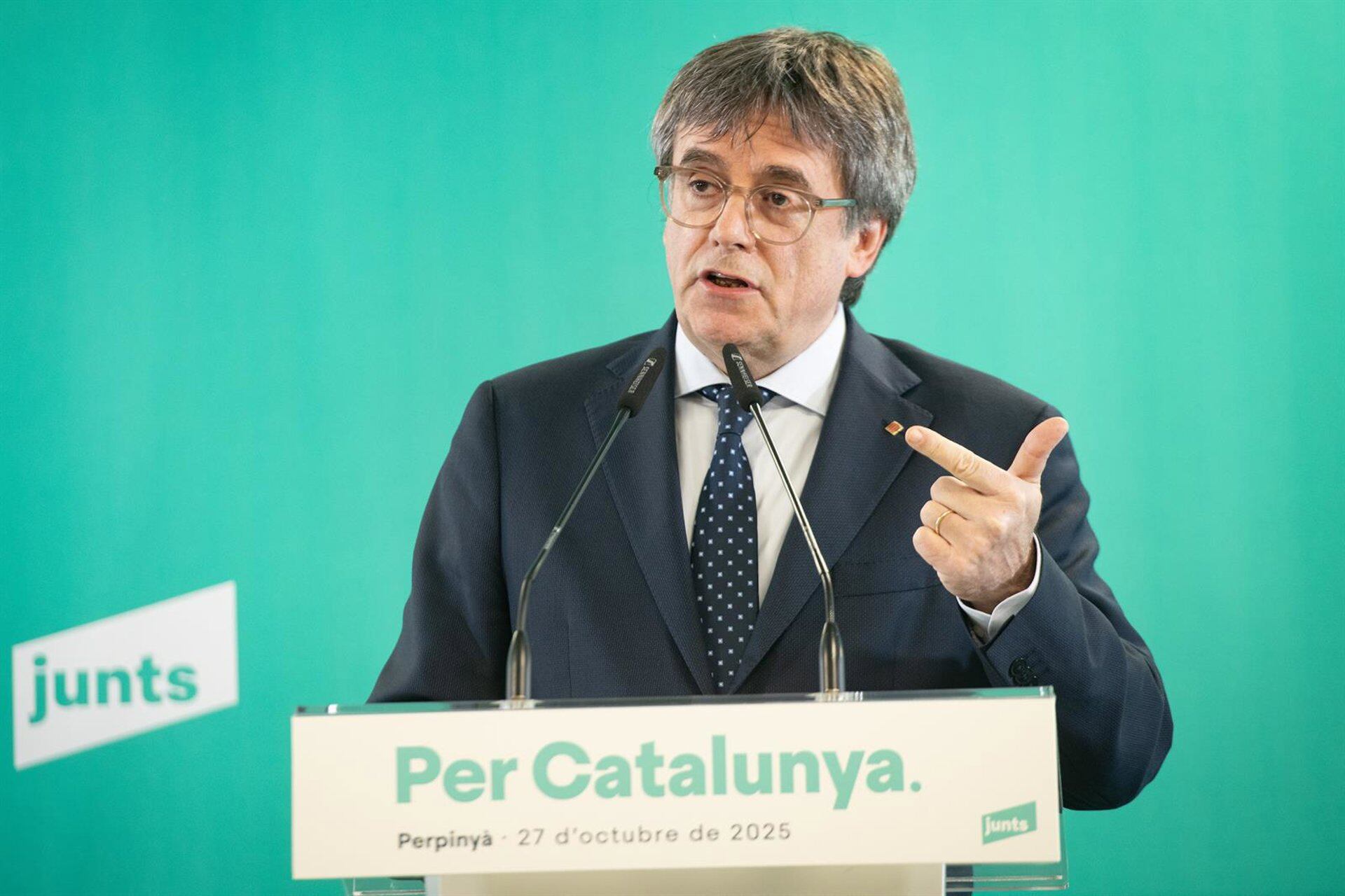 Puigdemont pide mirar al futuro para «volver a elevar el nivel de soberanía» de Cataluña